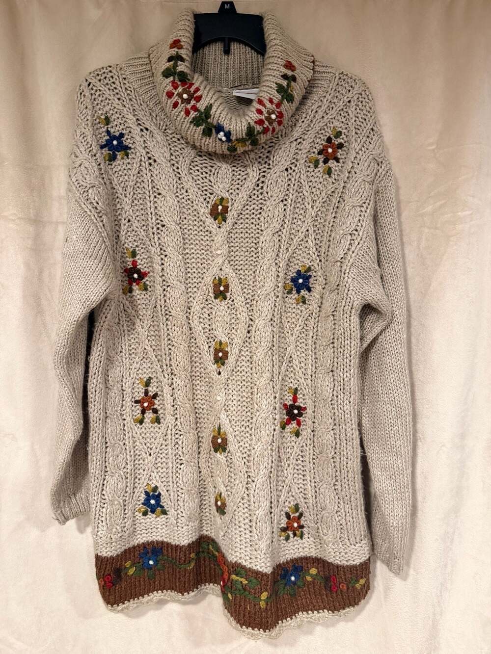 Vntg Hand Knitted Floral Embroidered Knit Cottagecore Turtleneck Sweater XL